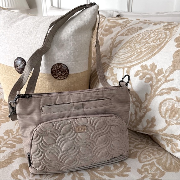 Lug Samba Convertible Bag - Picture 1 of 9